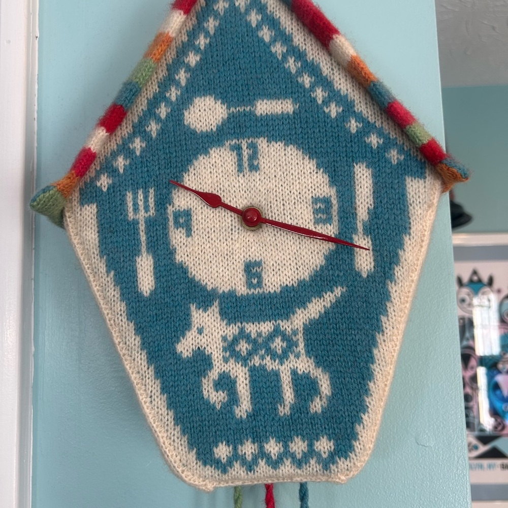 Andrea Williamson Fair Isle Knot Clock